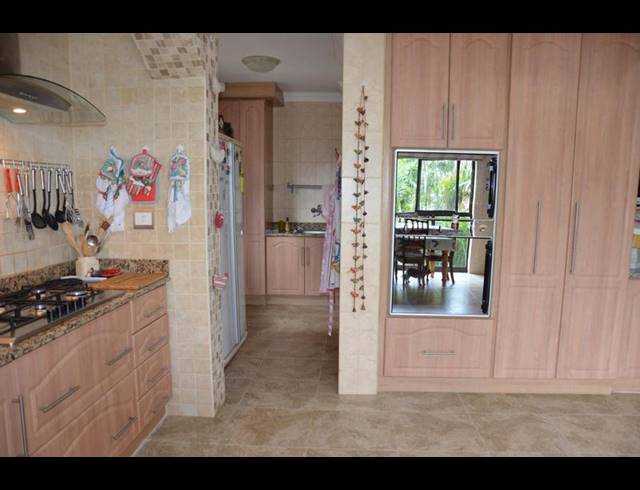 4 BEDROOM HOUSE FOR SALE IN HARTENBOS HEUWELS